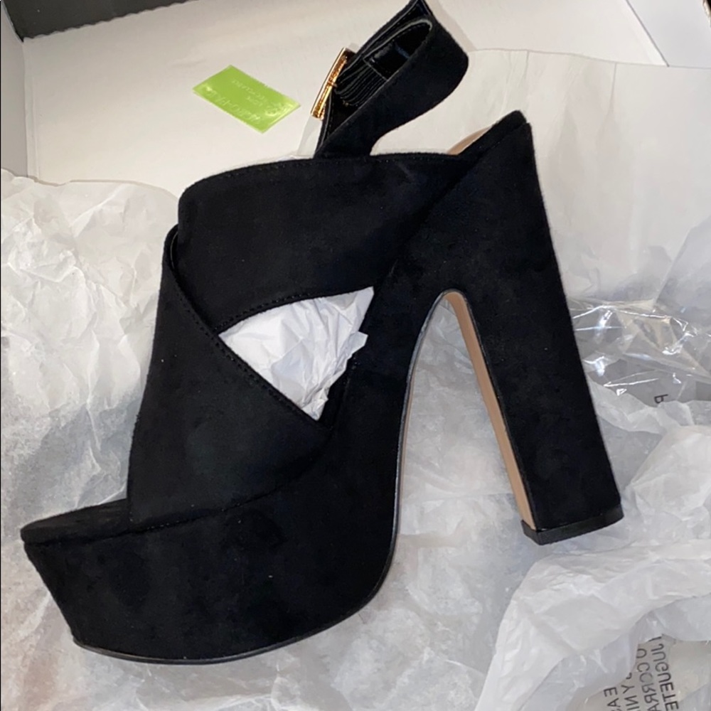 NIB FASHION NOVA BLACK PLATFORMS - Picture 6 of 7